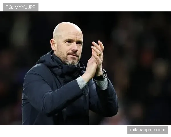 从滕哈赫争议用人到阵容失衡，曼联暴露了稳定性与豪门定位的巨大裂痕！