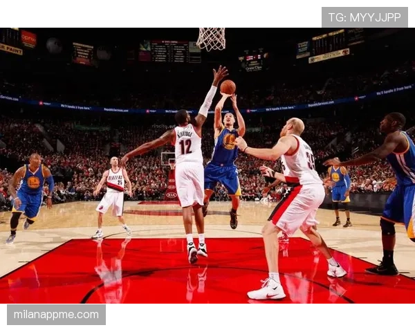 三秒区规则解析：进攻方在禁区内停留超时如何判罚？