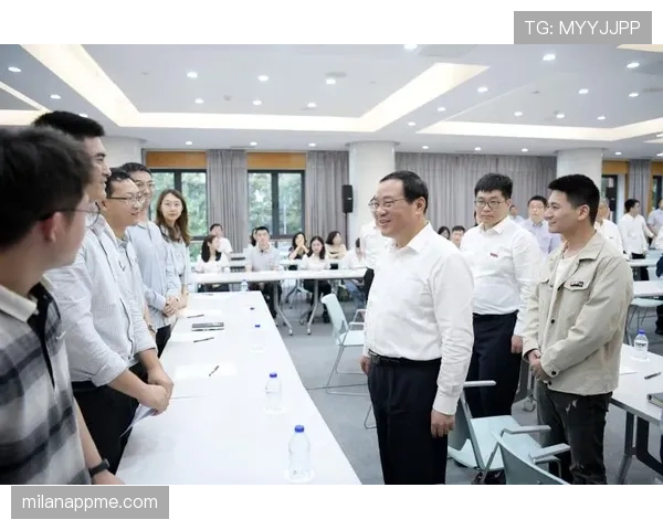 阿诺德与阿方索在传中分布上出现分化趋势 阿诺德与阿方索在传中分布上出现分化趋势